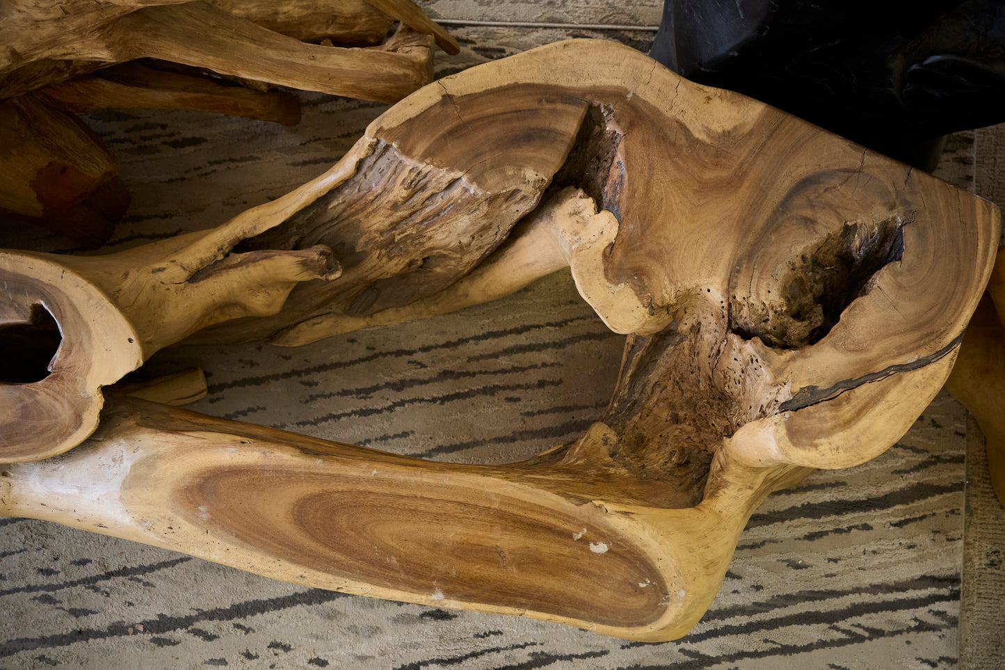 SUAR COFFEE TABLE ORGANIC PU FINISH