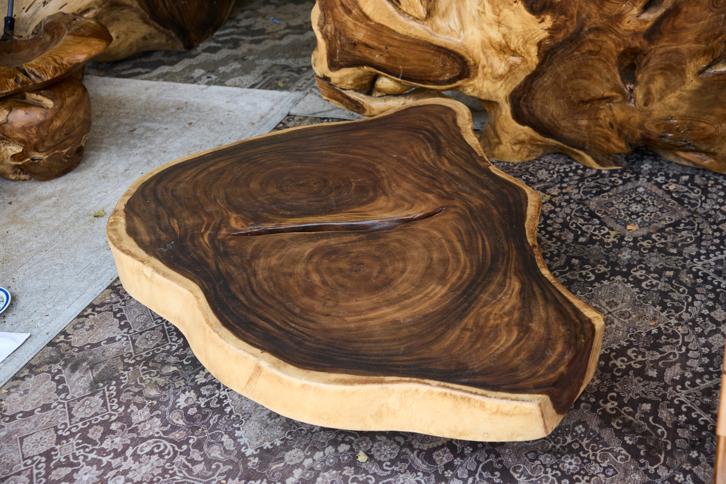 SUAR COFFEE TABLE WOODEN LEGS PU FINISH