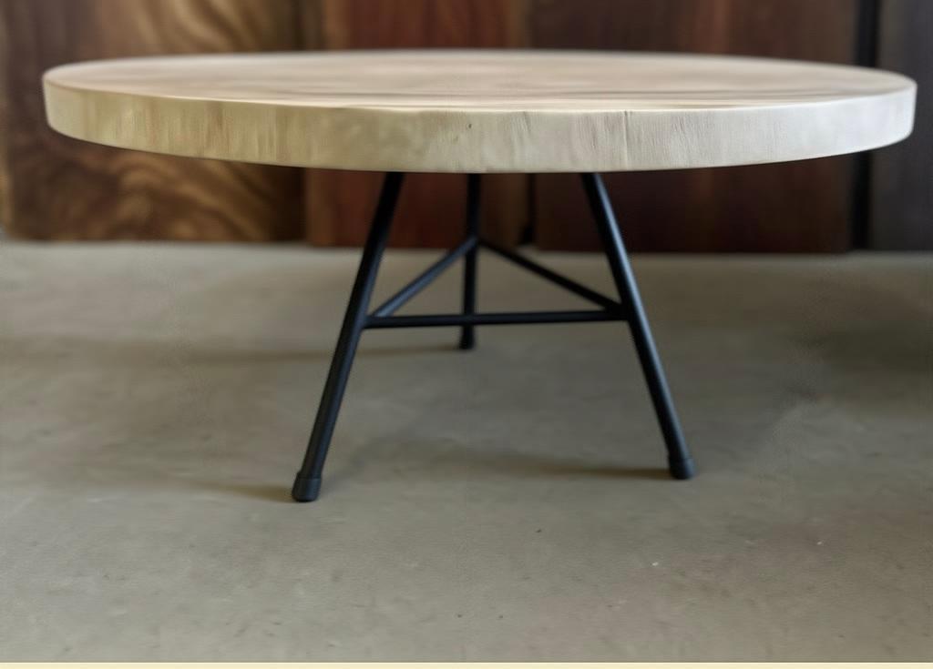 SUAR ROUND TABLE IRON LEGS